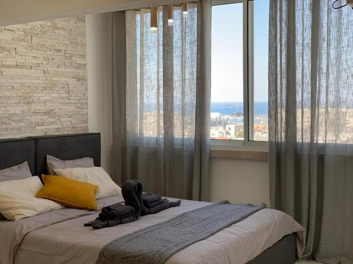 Maya New Guest House -Panoramic Sea&Citycentre View, Haifa Israel